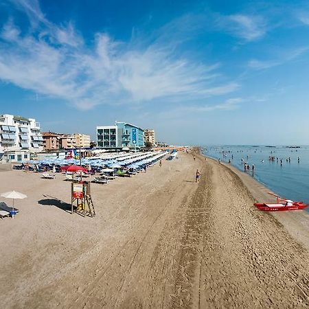 Hotel Souvenir Lido Di Savio Esterno foto