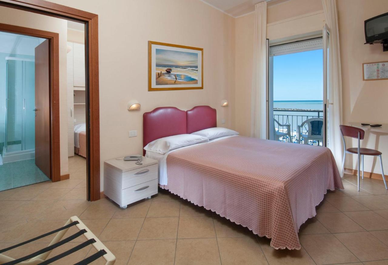 Hotel Souvenir Lido Di Savio Esterno foto