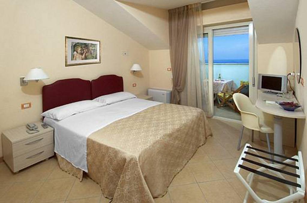 Hotel Souvenir Lido Di Savio Camera foto