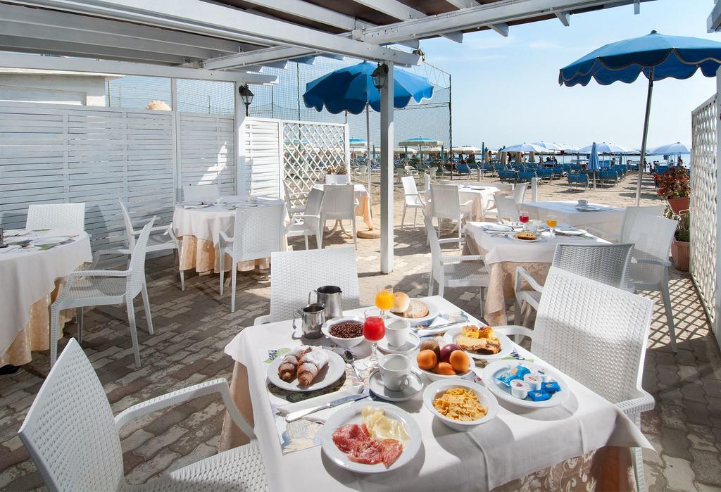 Hotel Souvenir Lido Di Savio Esterno foto