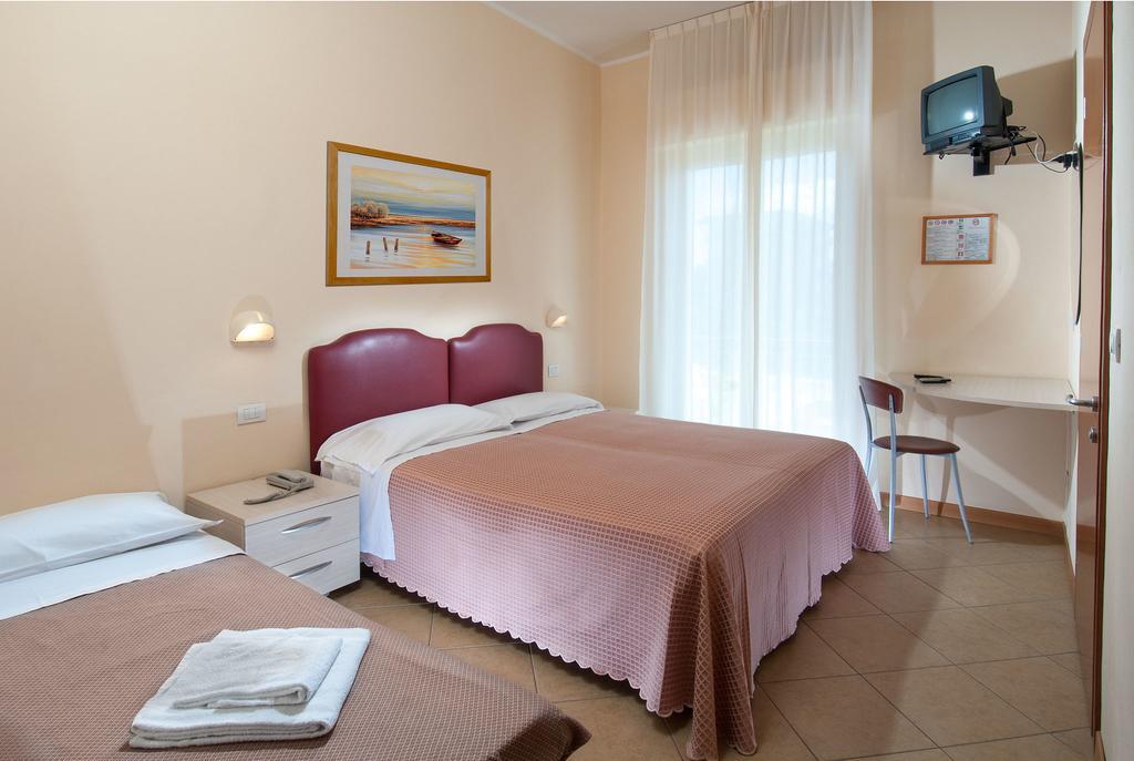 Hotel Souvenir Lido Di Savio Esterno foto